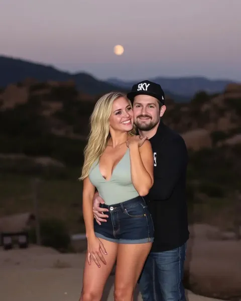 Sexy Happy Couple's Romantic Getaway Vacation