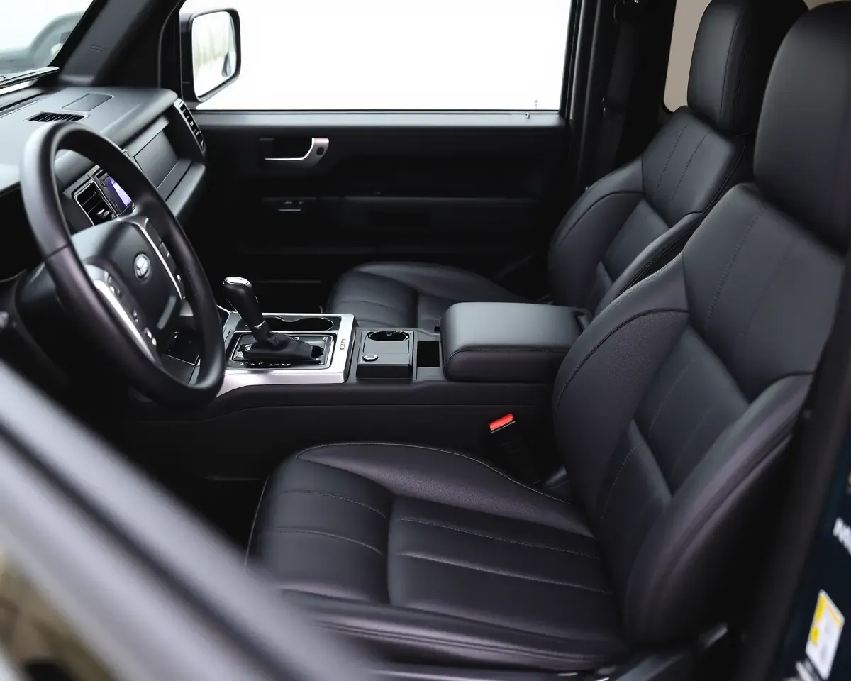 Premium Land Rover Defender Interior with Leather Seats