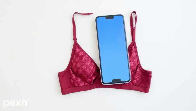 Celular Bra: Designo Inovador